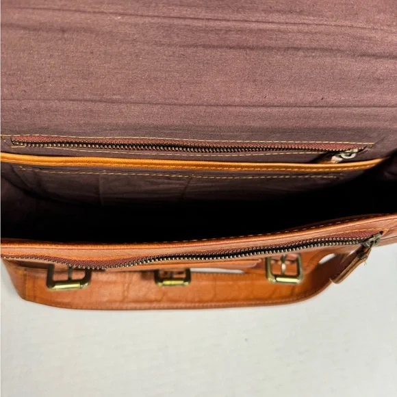Vintage Distressed Cognac Leather Satchel Messenger Work Bag Laptop Brown - Picture 6 of 10